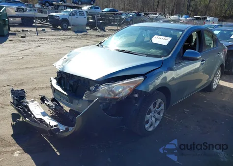 2013 Mazda 3 I z USA, uszkodzony, nr VIN JM1BL1TG4D1727480